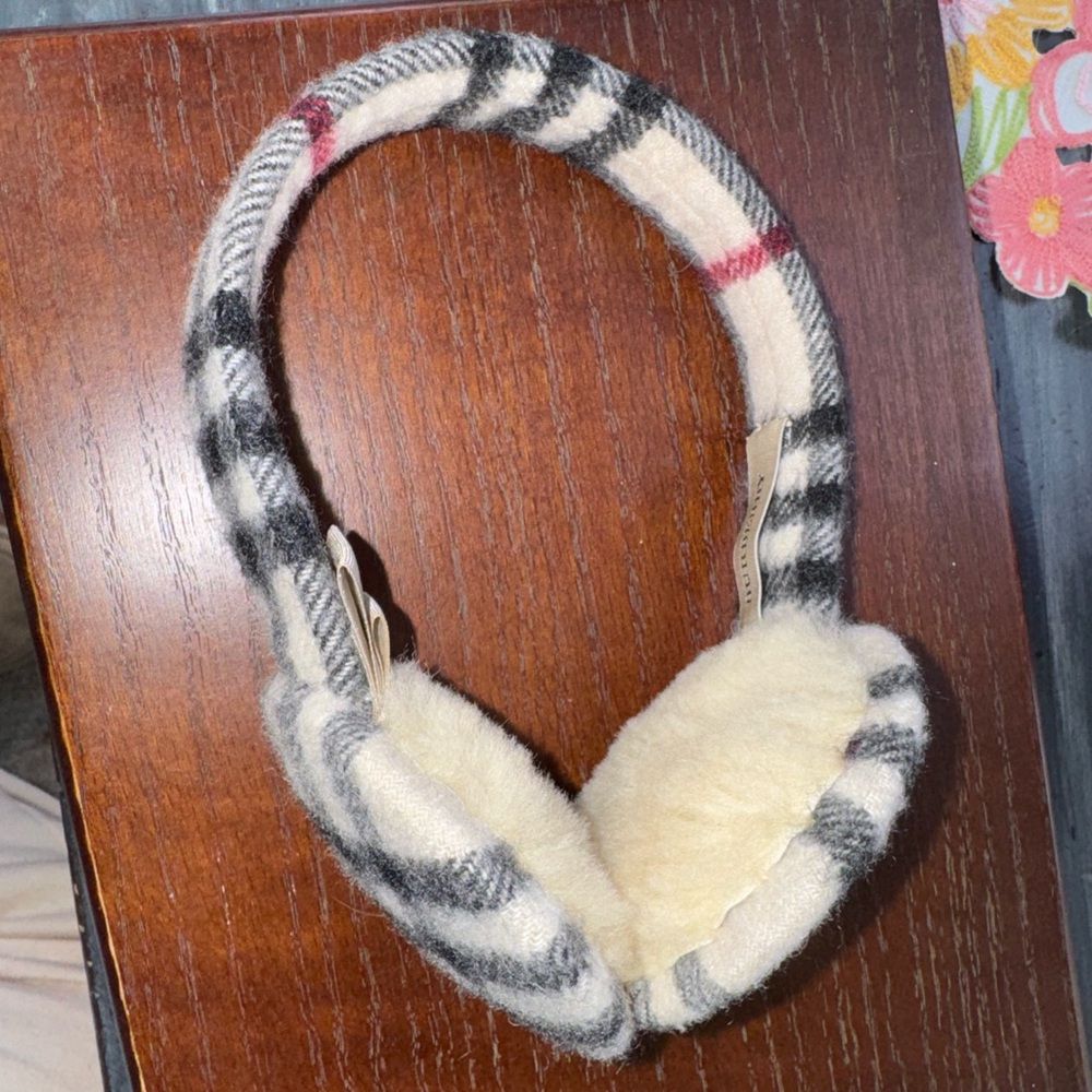 Authentic Burberry Vintage Nova Check Cashmere & Shearling Earmuffs
